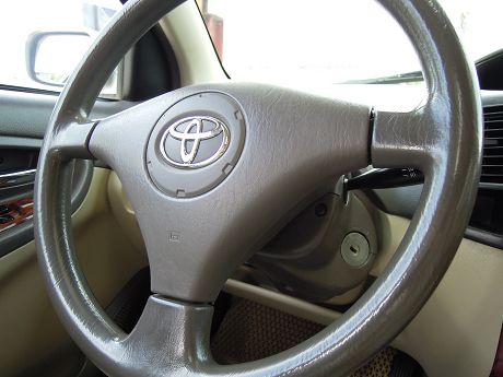 Toyota豐田 Vios 照片3