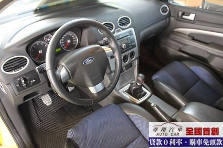 Ford Focus 5門 2.0 手排 照片4