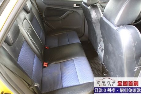 Ford Focus 5門 2.0 手排 照片5