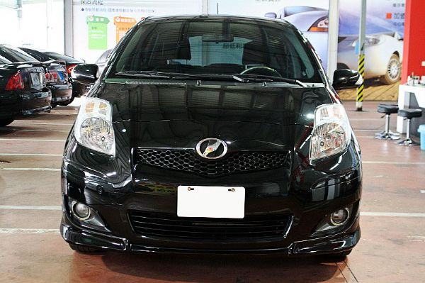 Toyota 豐田 Yaris G版 照片3