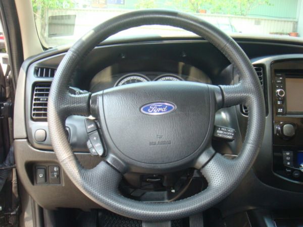 FORD ESCAPE 照片9