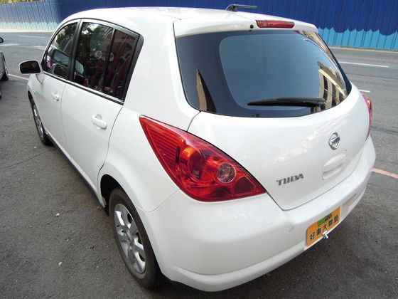 Nissan 日產 Tiida 照片10