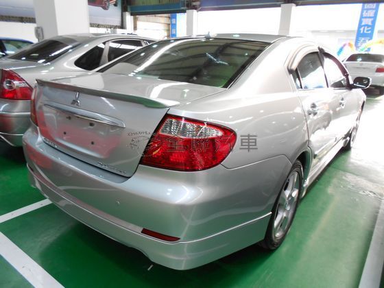 Mitsubishi三菱 Grunder 照片10