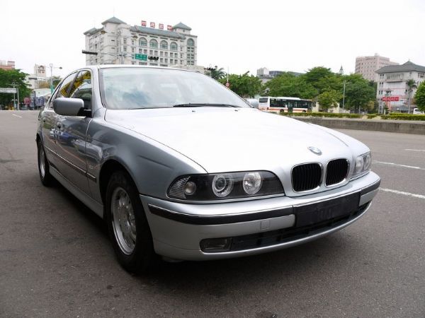 ★保證實車實價★98 BMW520I頂級 照片2