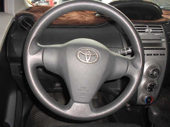 Toyota 豐田 Yaris 照片5