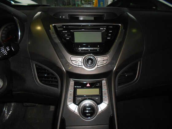 Hyundai 現代 Elantra 照片6