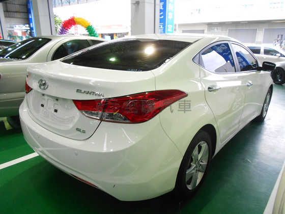 Hyundai 現代 Elantra 照片10