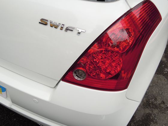 Suzuki 鈴木 Swift 照片8