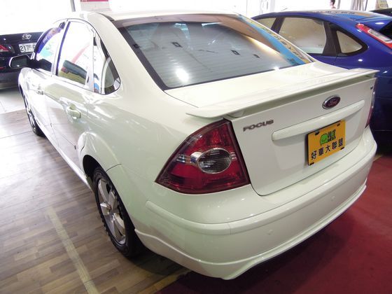 Ford 福特 Focus 1.8 照片10