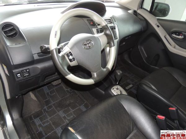  Toyota 豐田 Yaris G版  照片4