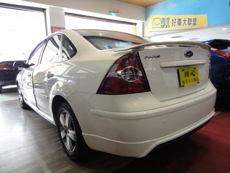 Ford 福特 Focus 1.8  照片10