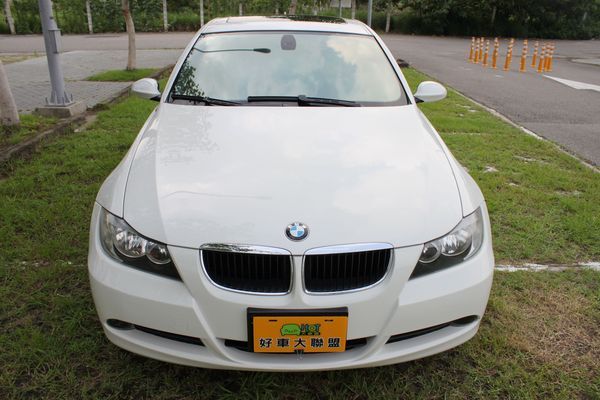 總代理 E90 大3 320i 照片2