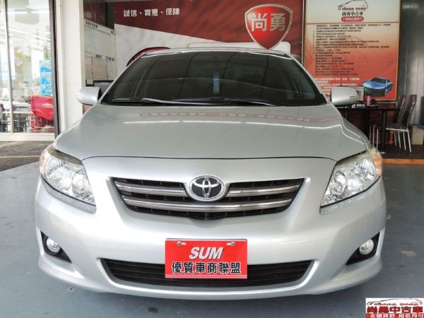 Toyota  Altis 銀 1.8 照片2