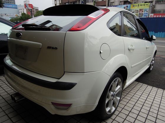 Ford 福特 Focus 2.0 照片10