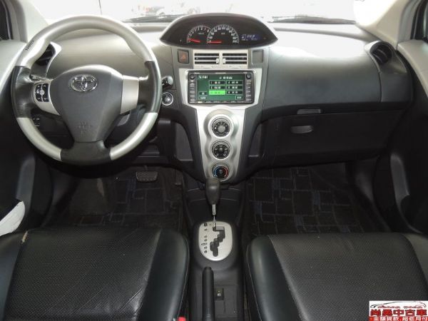  Toyota 豐田 Yaris G版  照片3