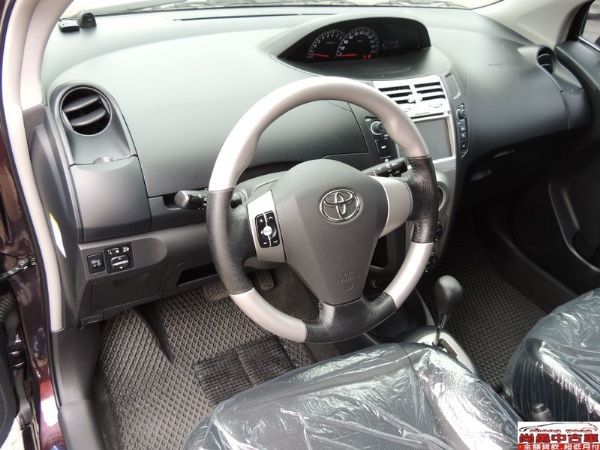  Toyota 豐田 Yaris G版  照片6