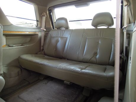 Nissan 日產 Serena QRV 照片7