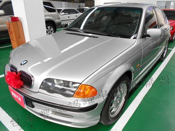 BMW 寶馬 320 照片1