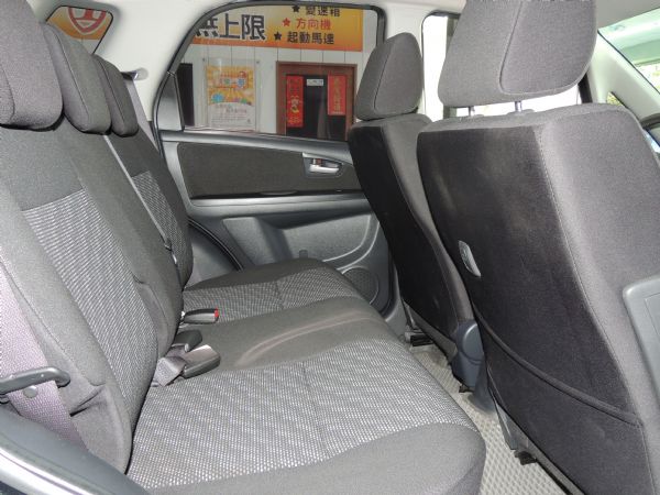  SX4 1.6 黑 5門掀貝 照片4