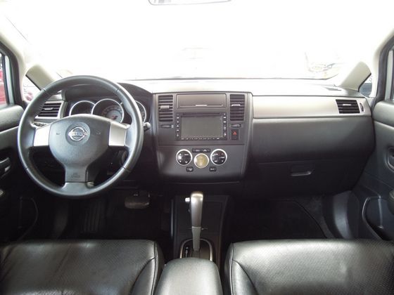 Nissan 日產 Tiida 照片2