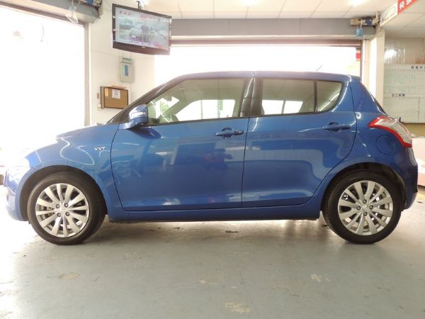 SUZUKI  Swift  藍 1.4 照片10