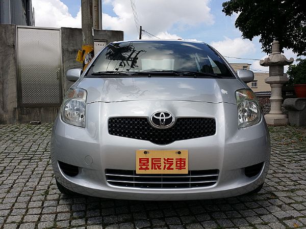 TOYOTA 豐田 Yaris  照片2