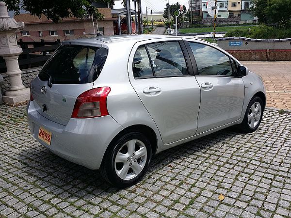 TOYOTA 豐田 Yaris  照片3