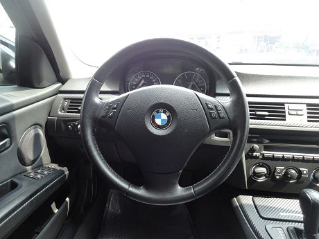 BMW 寶馬 3系列 320  照片3