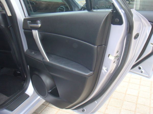 MAZDA 3 2.5 五門 照片6