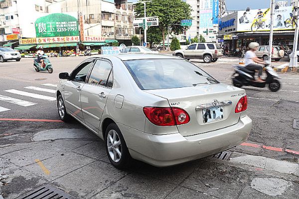 富士康汽車 2004年 豐田 ALTIS 照片4