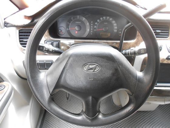 Hyundai 現代 Trajet 照片6