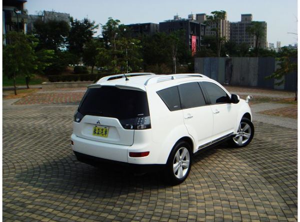 Outlander 4WD 2009  照片8