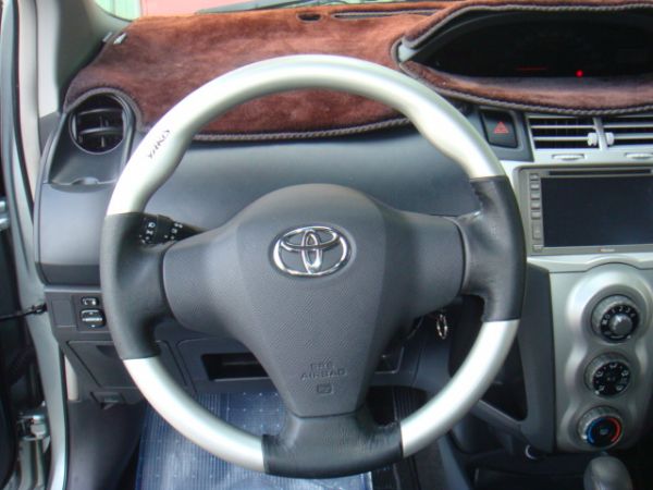 TOYOTA YARIS 照片9