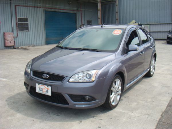 FORD FOCUS 2.0S 照片1