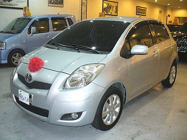 Toyota豐田 YARIS 1.5 照片1