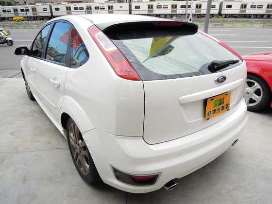 Ford 福特 Focus 2.0 照片10