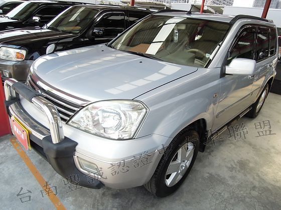 2005年 Nissan X-Trail 照片1