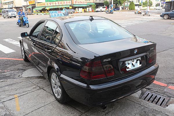 品皇 2003年 BMW 318 2.0 照片4