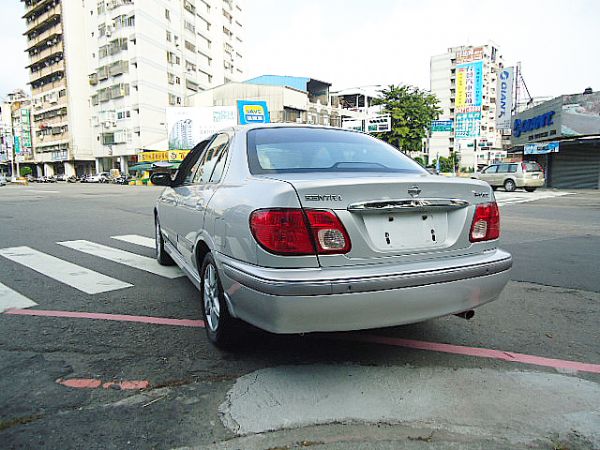 品皇 2002年 日產 180 照片4