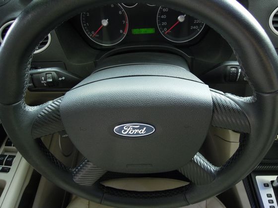 Ford 福特 Focus 1.8  照片6