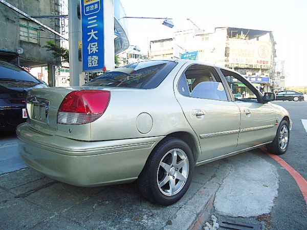 品皇 2000年 福特 MONDEO 照片4