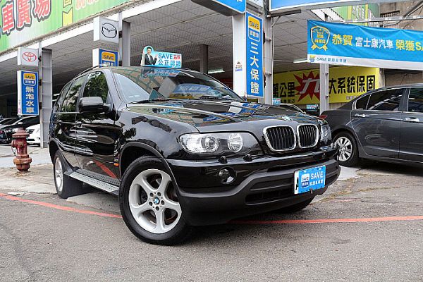 品皇 02年 BMW X5 照片2