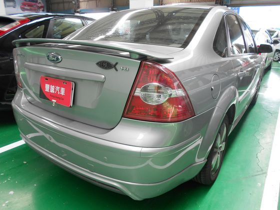 Ford 福特 Focus 1.8 照片10