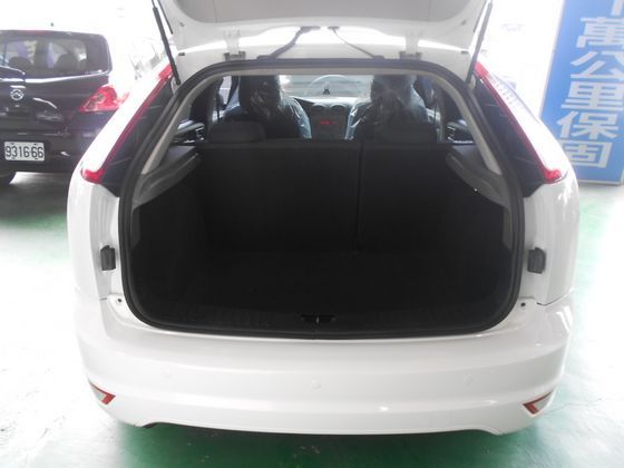 Ford 福特 Focus 1.8  照片9