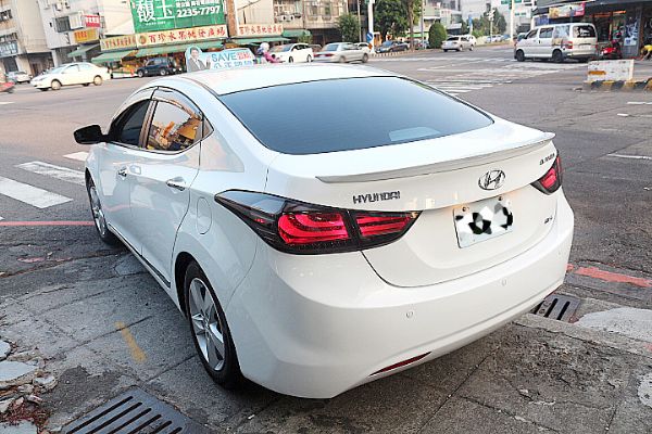 品皇 12年 現代 ELANTRA 魚眼 照片4