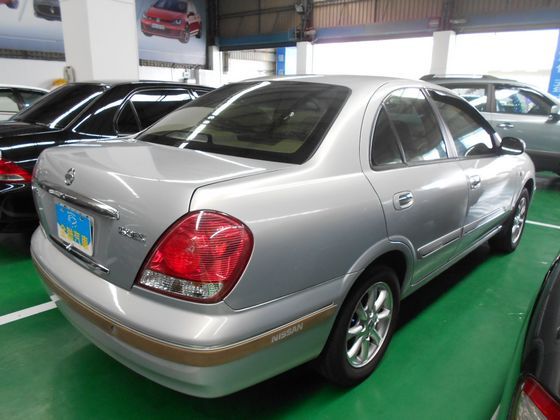 日產 Sentra M1  照片10