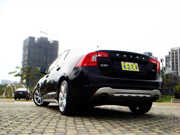 2011 S60 T5 R-Design 照片9