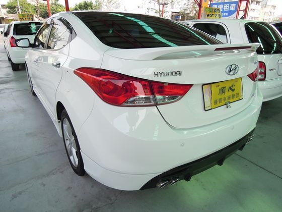 Hyundai 現代 Elantra  照片10