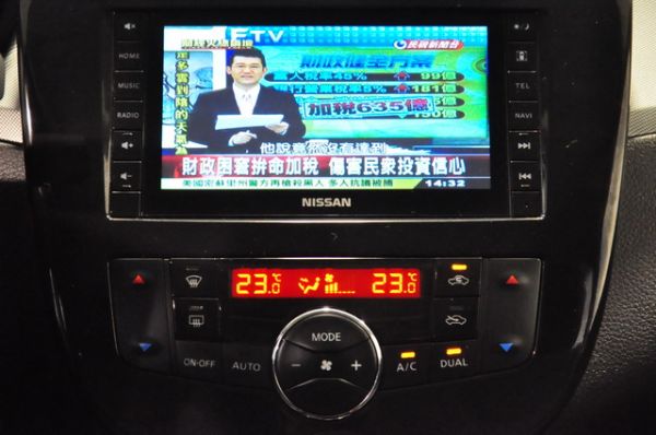 13 TIIDA 1.6 可全貸 照片5