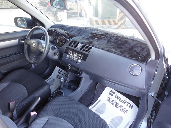 Suzuki 鈴木 Swift  照片5